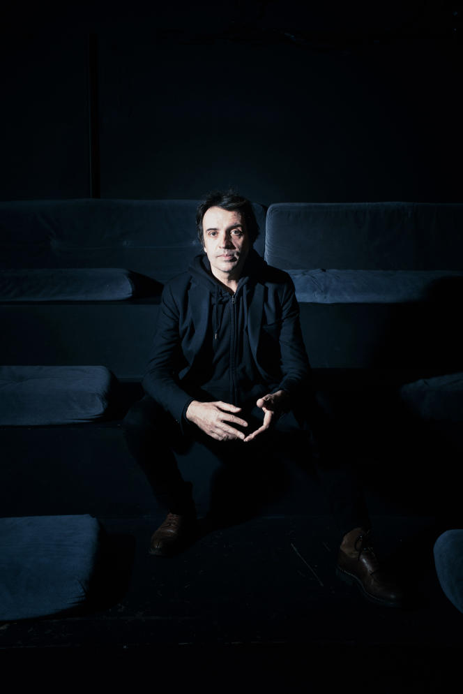 Laurent Poitrenaux, an actor passing on contemporary texts - Vimarsana News