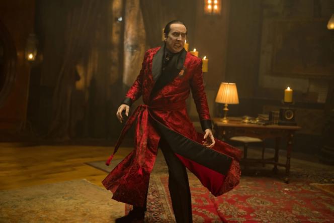 Nicolas Cage as megalomaniac Dracula denounced by his servant - Vimarsana News