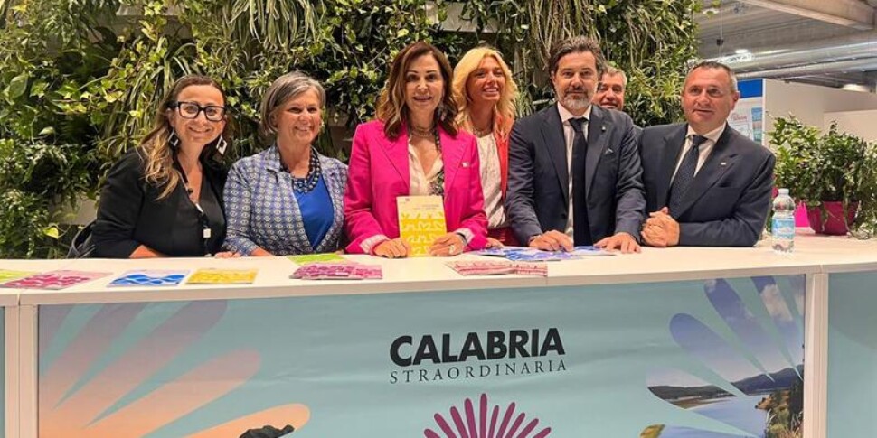 Calabria protagonist at the Camper show in Parma.  Minister Santanchè was also present at the stand