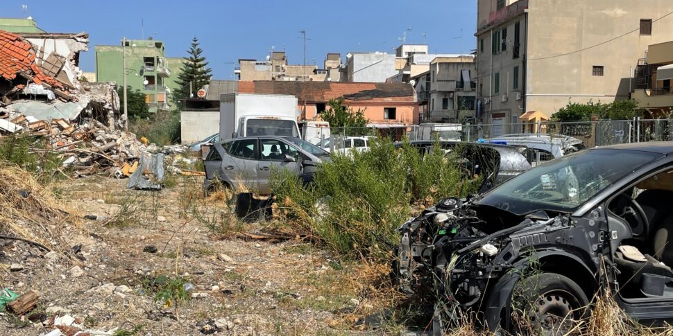 From a drug dealing square to a green area, the Guarna district of Reggio is struggling to be reborn