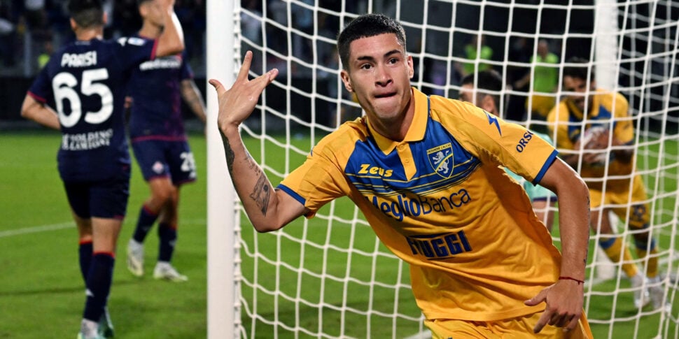 Rome disaster, Genoa fantastic.  Fiorentina doesn't go beyond a draw in Frosinone.  Monza and Bologna aren't hurt