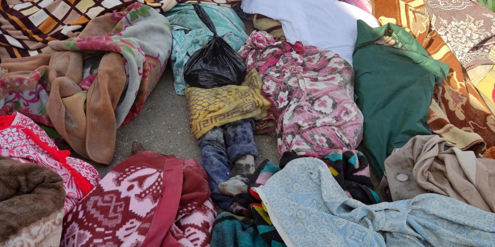 Israel raids al-Shifa hospital in Gaza with 100 soldiers.  Hamas, yes to the agreement: 50 hostages for 3 days of truce