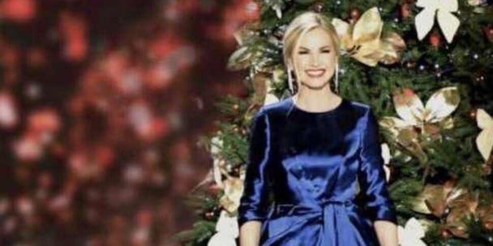 Christmas concert in the Vatican.  On stage the flowers of the Florencia Trade company from Pizzo