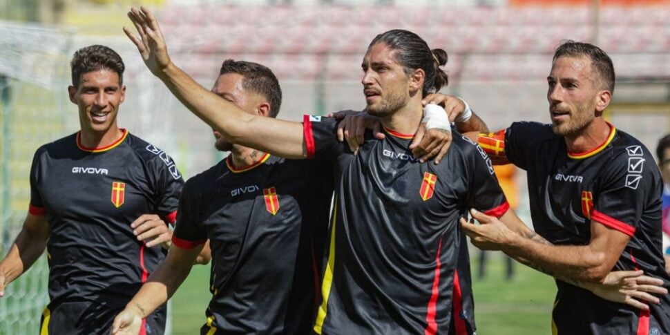 Messina, tonight direct clash with Monopoli.  Out Plescia, Ferrara towards farewell