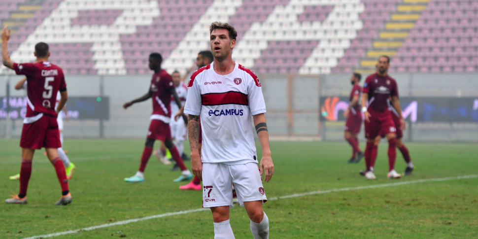 Reggina, two grafts expected immediately.  Trocini will have more choice on the outside