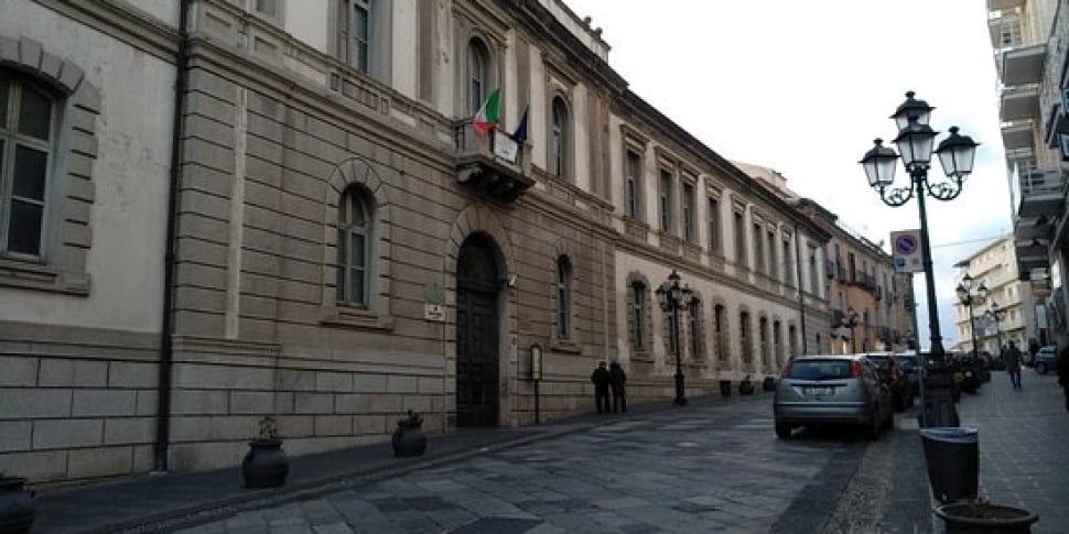 School sizing in Catanzaro, the mega school of 2 thousand students "disappears".