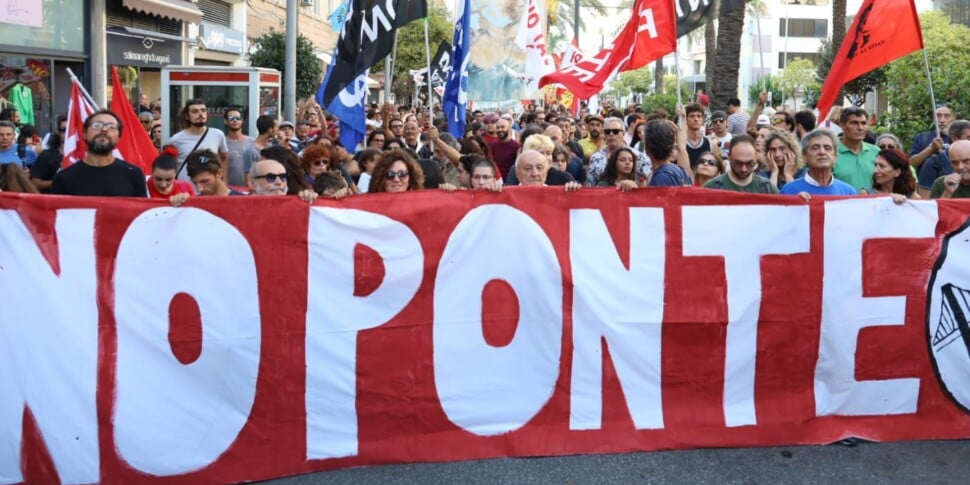 Tomorrow the No Ponte procession from Piazza Cairoli: arrival at Piazza Duomo