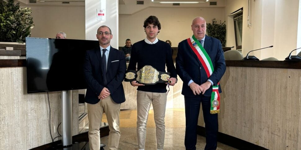 Crotone, solemn commendation to the world champion Fabrizio Ruggiero