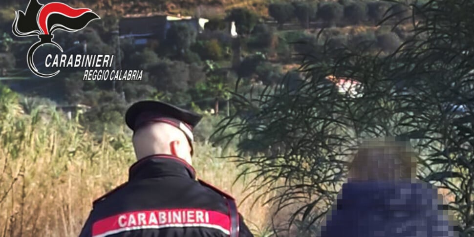 Locri, the police track down a missing 24-year-old and avoid a suicide