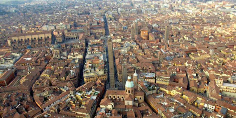 The brick in crisis threatens banks and investors