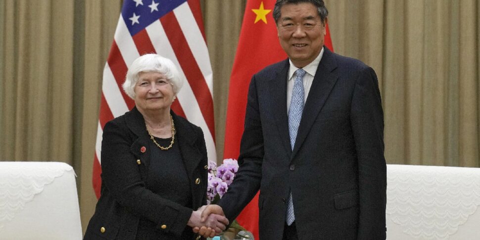 US warns China: significant consequences if it helps Moscow against Ukraine