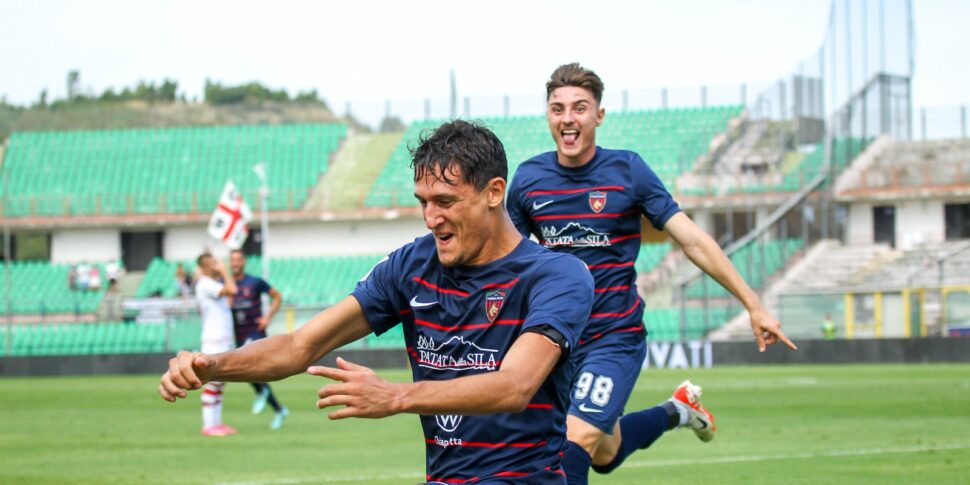 Cosenza chasing the lost victory.  Two months without the taste of the three points