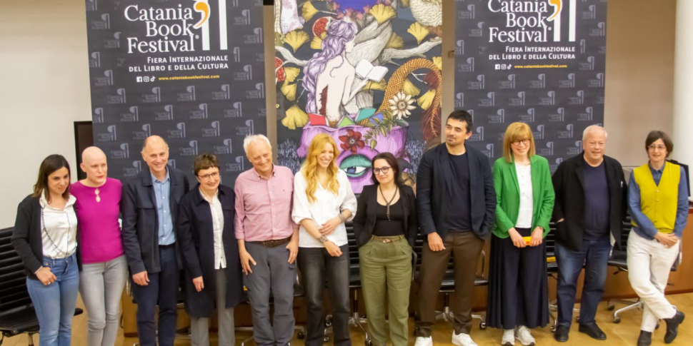 Strega Award, in the living flesh of narratives: the first stop of the finalists' tour is back in Sicily