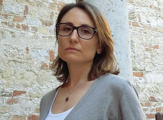 If «Abandonment» is transmitted between generations: the new novel by Valentina Durante