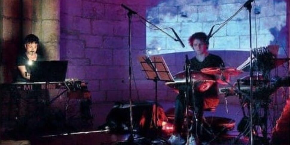 Catania, the Messina band "The Windfall" enhance contemporary sounds with handpan, violin and voice