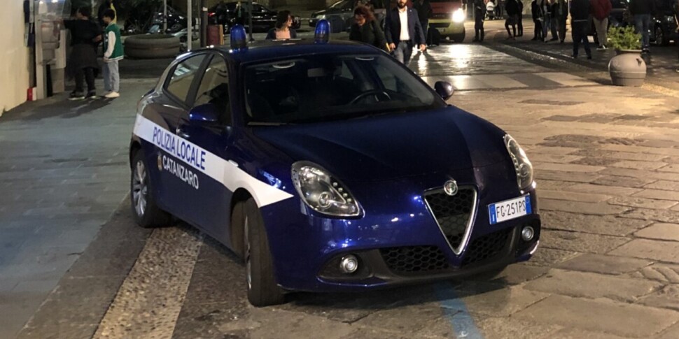 Illegal advertising systems in the Catanzaro area, the hypothesis of fiscal damage is being considered