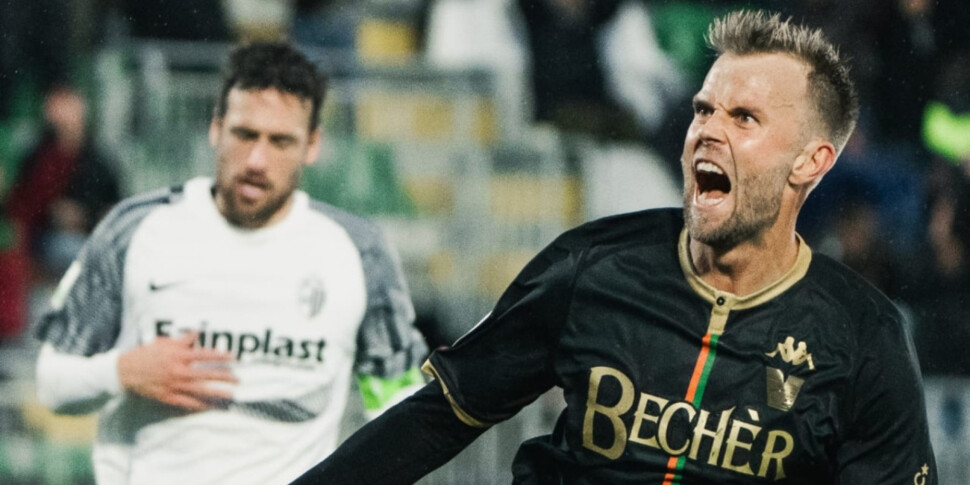 Apotheosis Venice, the lagoon players beat Cremonese and return to Serie A