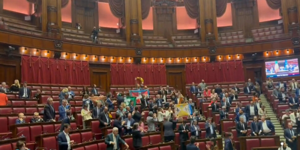 Differentiated autonomy, Calabria red with anger