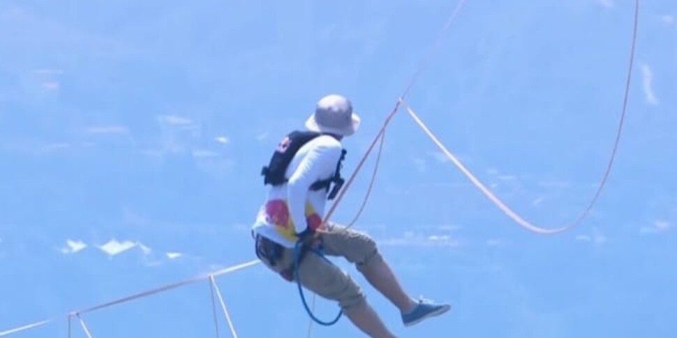 Jaan Roose's feat on the Strait of Messina, the moment of the fall THE VIDEO