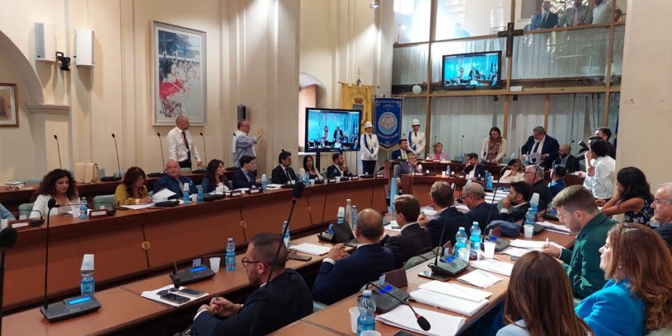 Skirmishes begin at the Corigliano Rossano City Council, Pasqualina Straface: lame council