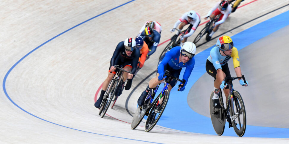 The spectacular race of Elia Viviani and Simone Consonni. The coach Villa: "After the Omnium we were missing something"