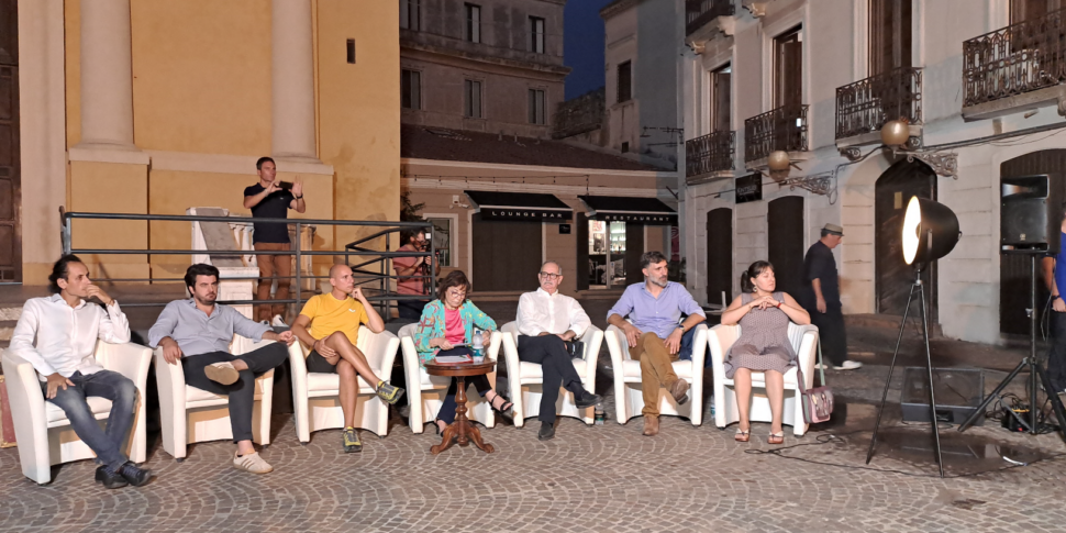 Vito Teti: «“Restanza” can become a way of life». Award in Crotone for the anthropologist and writer