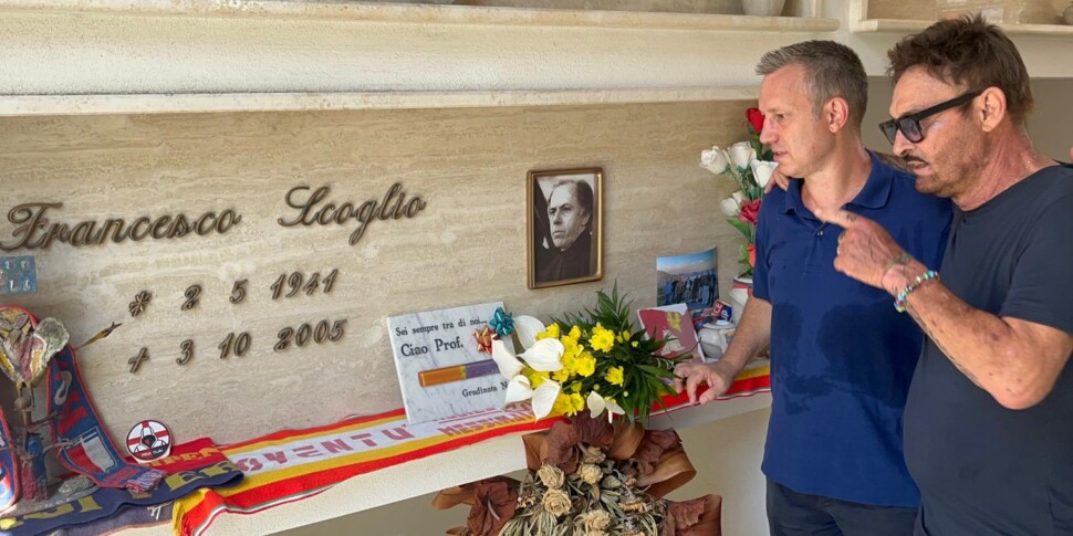 Schillaci's visit to Scoglio's tomb in Lipari on August 15th: "You'll understand when to publish this video"