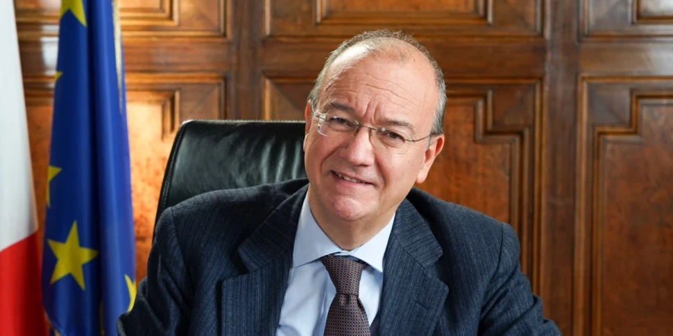 School, specialization of 85 thousand precarious support teachers: Valditara announces