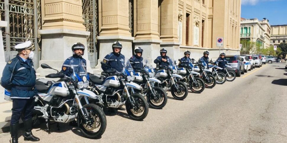 Messina, more police on the road for wild parking removed from other departments. Question by councilor Gioveni