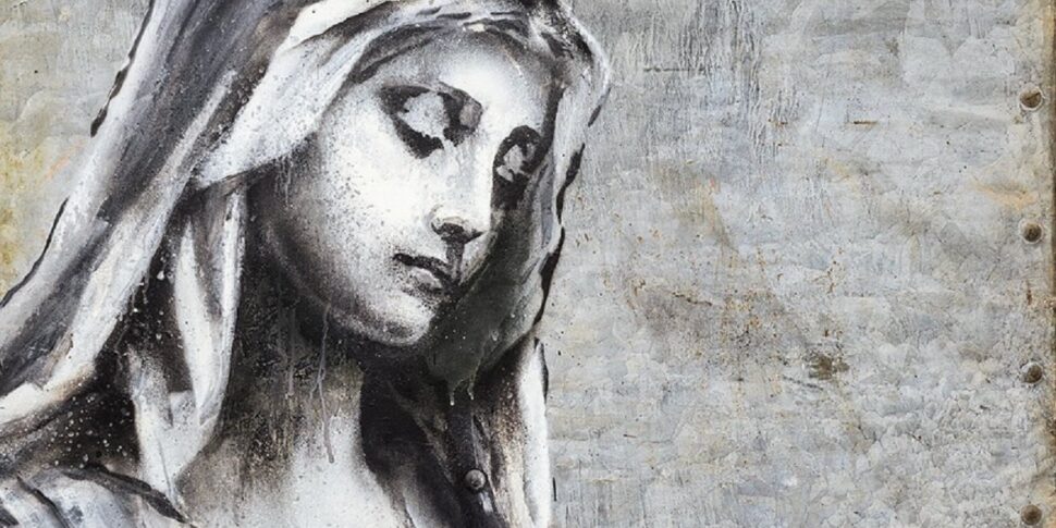 Banksy returns to social media, a Madonna with child and pierced breasts: symbol of suffering in Gaza?