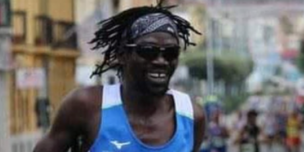 Charles' fairy tale comes true in Cassano: fleeing from Sudan to climb... onto the athletics podiums