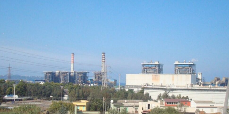 Ecological transaction in Milazzo: gas engines, biomethane and compost. Environment and work: possible future