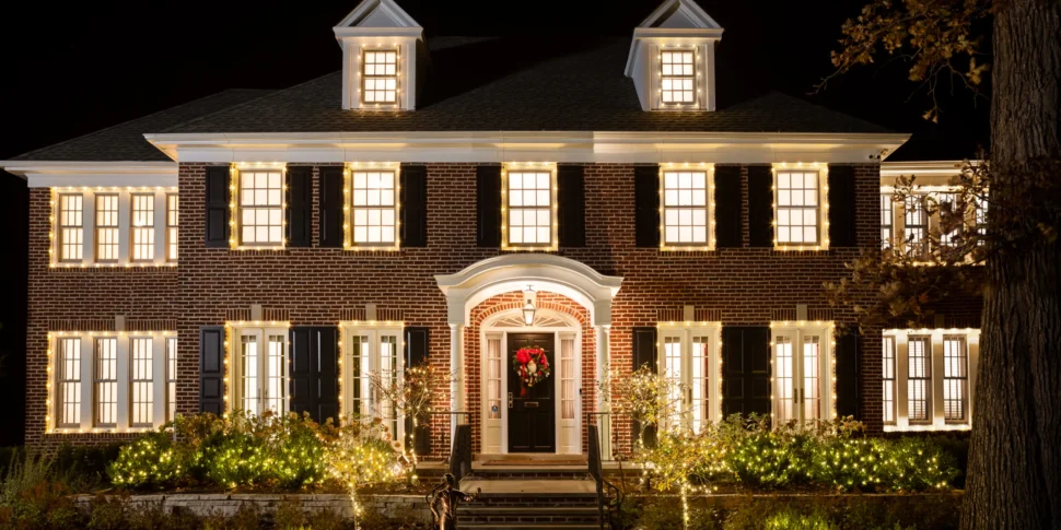 Home Alone villa sold for its weight in gold: the Johnsons collect $5.5 million