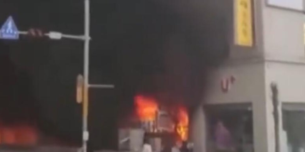 The fire in a building in South Korea has been put out: there are no victims VIDEO