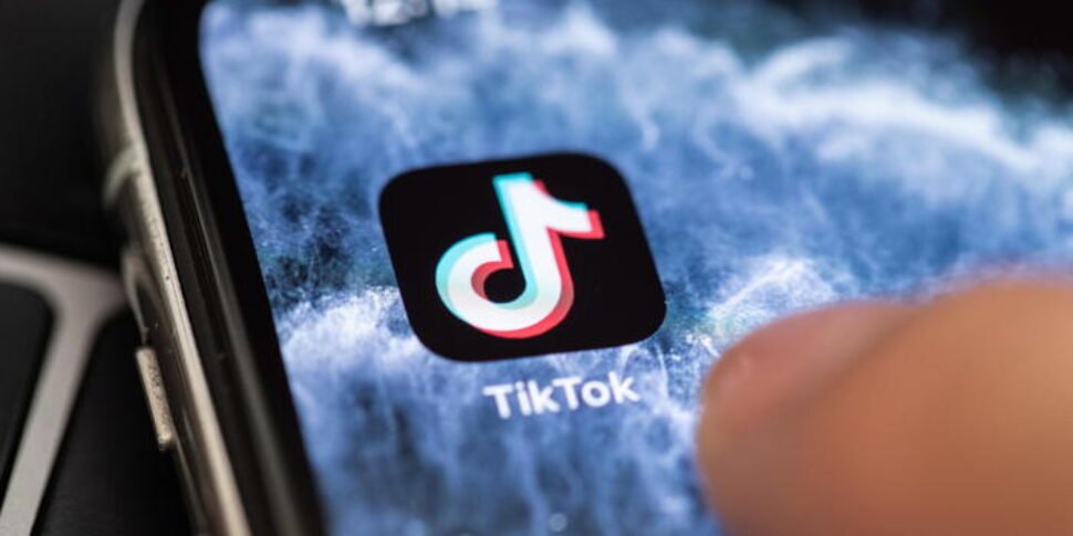 He uses Tiktok to communicate despite being under house arrest, 32 years old from Catanzaro ends up in prison