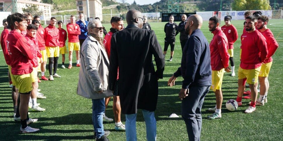 Messina, paid salaries. Contributions not yet. Corsa against time, Gong at midnight