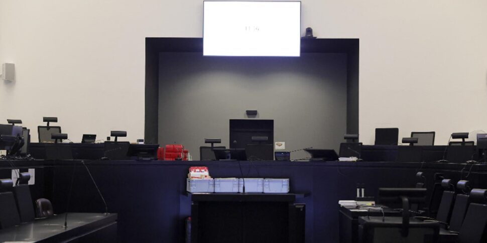 The pedophile surgeon Joël Le SCOUUANEC at the bar in France, 300 victims: "I committed horrible acts on those children"