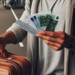 The return to Easter in Calabria by plane is stuff from (almost) Nababbi: here are the crazy figures from Milan and Rome to Lamezia and Reggio