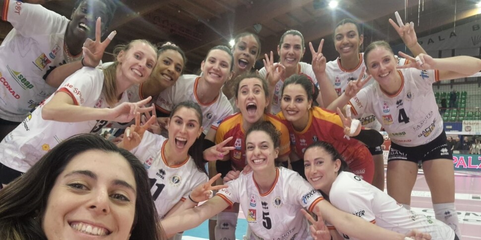 The Akademia Messina fails the taboo Busto Arsizio and conquers Race 1 of the Play-off semifinal