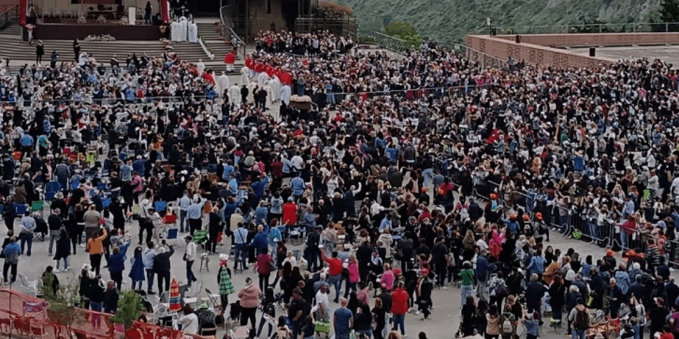 Placanic invaded by the faithful for the Madonna dello Scoglio