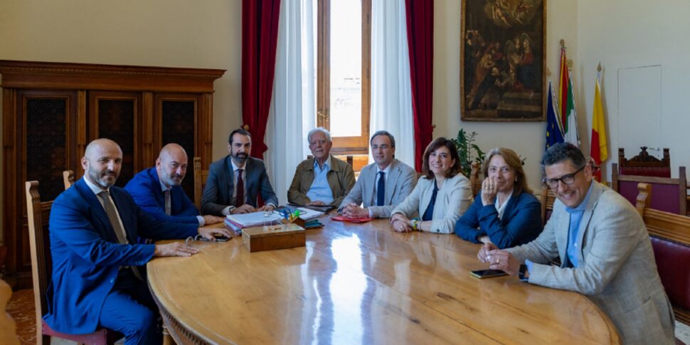 Messina, the mayor Basile: "Neither acquiescent nor partisan: the bridge is a supra -municipal work"
