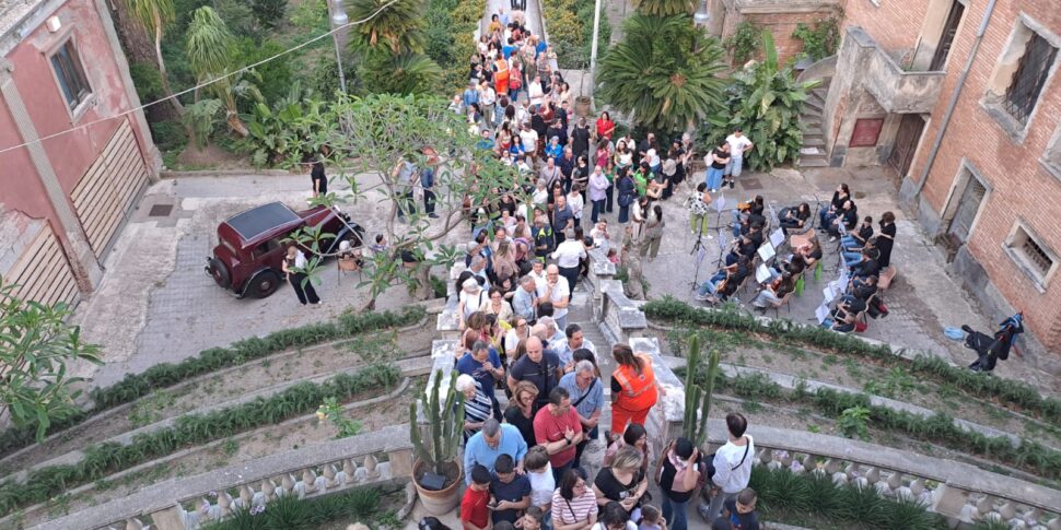 The Contensses of Messina's hamlet celebrates a century of faith and identity with the white night for the 100th anniversary of the parish of S. Maria Immacolata Photo