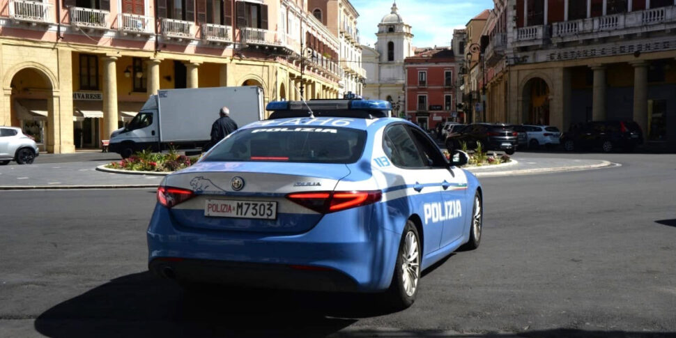 Crotone, pursued his ex -wife and threatens the new partner: the ban on approaching electronic bracelet is triggered