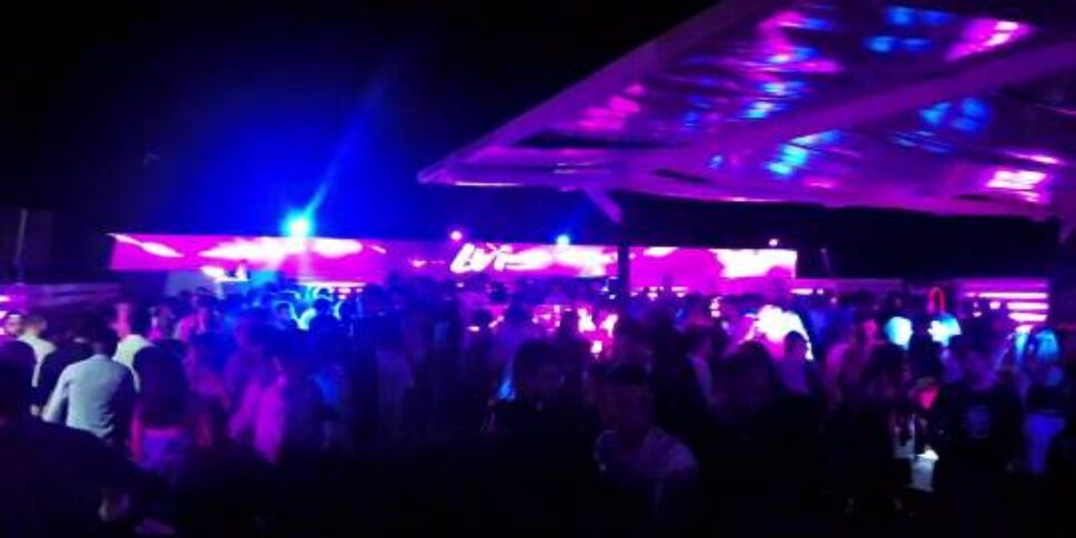 Alcohol "without brakes" to minors: the license of a room on the Soverato promenade suspended. Check also in Sellia Marina