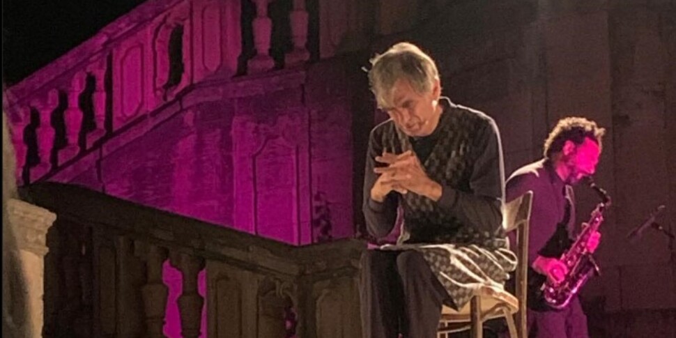 «Dissonoratata»: the lucky monologue of Saverio La Ruina, a necessary story