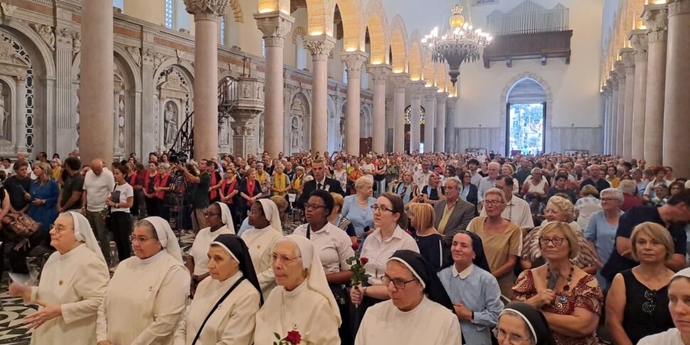 Messina, crowd of faithful for the tribute to Sister Alfonsa in the 31st anniversary of death