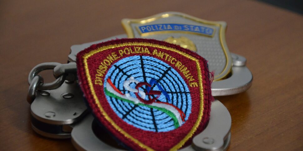 Ban on access to Lamezia for the 57 -year -old who attacked a relative in a shop in the center