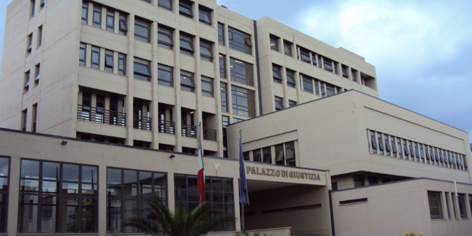 Botulinous to diamond poisoning, the suspects go up to ten: there is another doctor