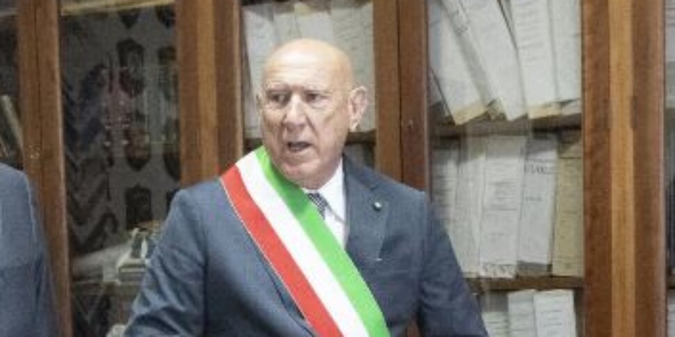 Burst of resignation, the Cutro City Council will be dissolved