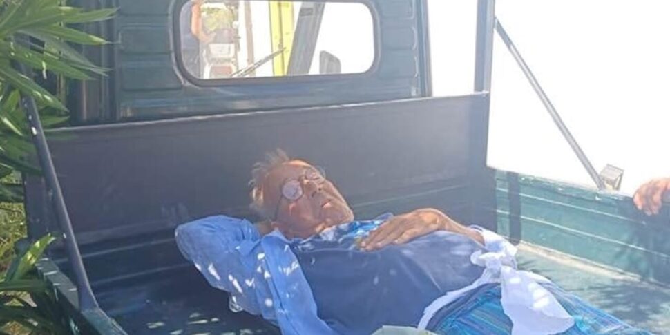 Clamorous in Stromboli, the Viviano journalist fractures the femur and is transferred to the hospital on a bricklayer's motorcycle